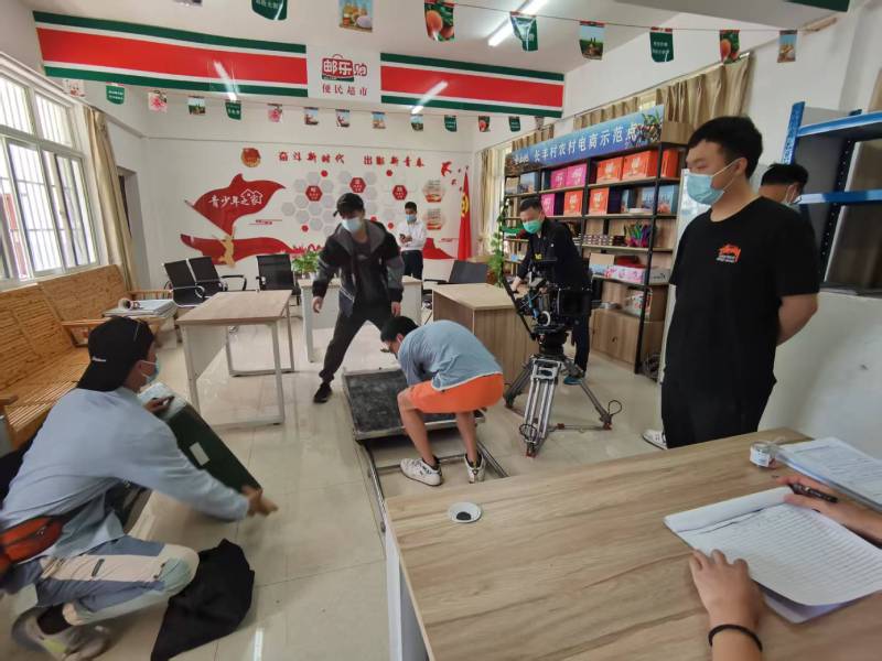 白云区广告片拍摄公司：极简主义践行者，少即是多的视觉哲学